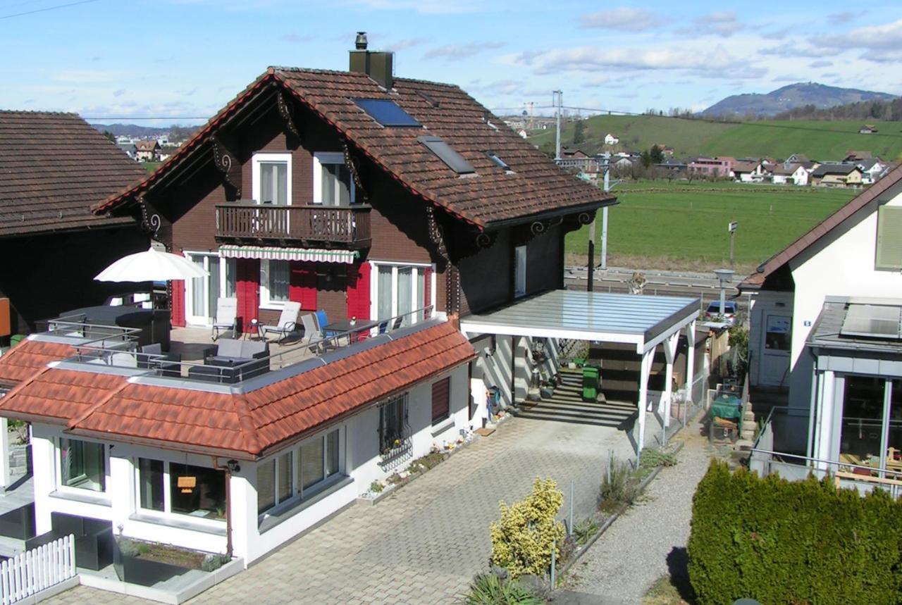 Pension Chalet Charme Siebnen Exterior foto